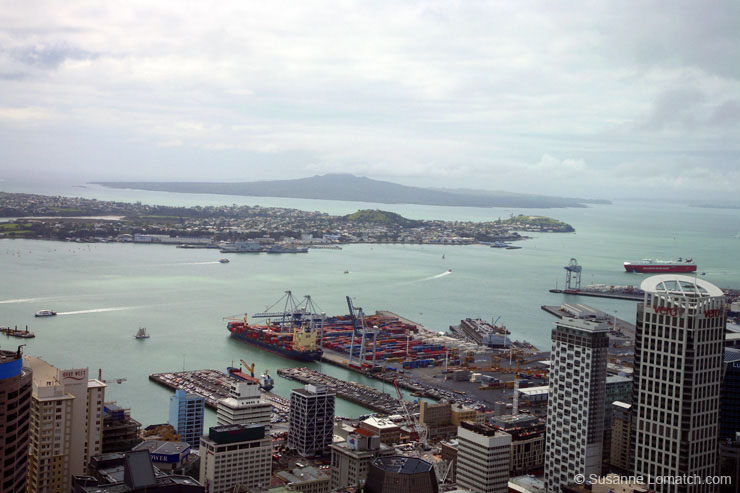 "Auckland Harbor Pan"