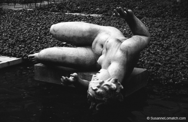 "Nude"